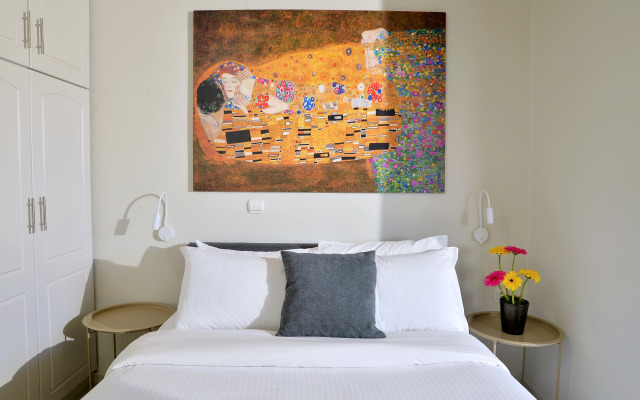 Stork Holiday Apartments - Garden & Sea View