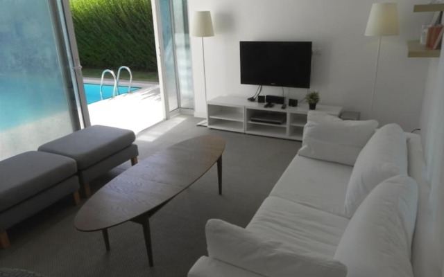 Novron Villa 11