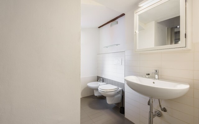 Tiny Velluti by Mmega