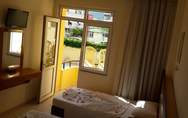 Caner Hotel