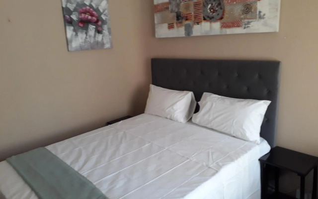 Peace & Lovely Bed And Breakfast