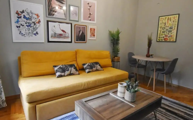 Vintage Apartment