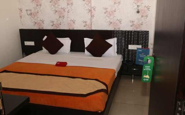 OYO 1075 Hotel City Home