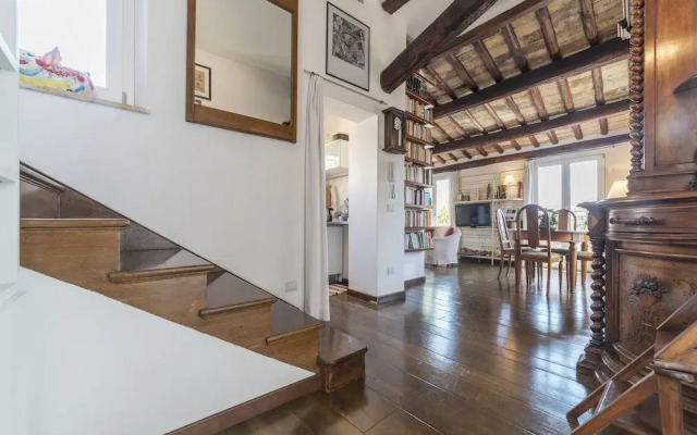 Trastevere Panoramic Rooftop Loft