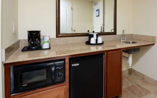 Hampton Inn & Suites Durham/North I-85