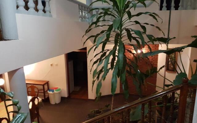 No 51, Menik Home Rest