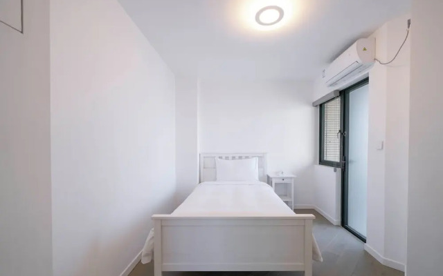 Tyms Elegant 4BR 2BA Apt Xujiahui Malls