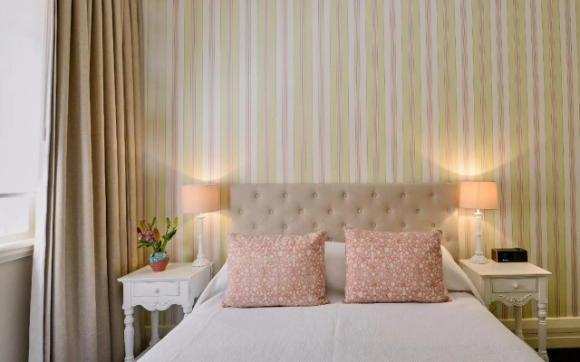 The Russell Boutique Hotel