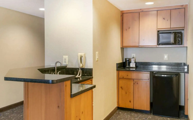 BEST WESTERN Greenfield Inn