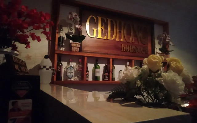 Gedhong Hostel