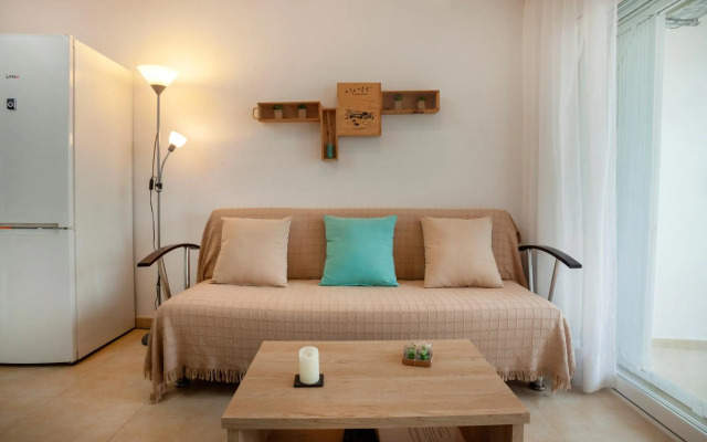 Apartamento a pie de playa, climatizado y parking