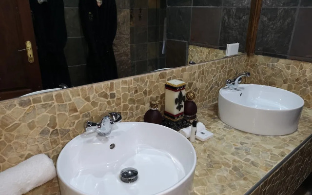 Excalibur Boutique Hotel