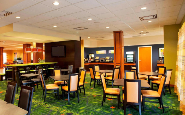 Fairfield Inn & Suites by Marriott Toronto Mississauga