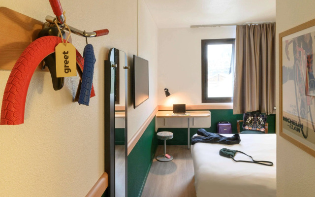 Greet Hotel Evreux Centre - Route de Normandie by Accor