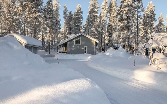 Ylläs iisakki as. 10 b