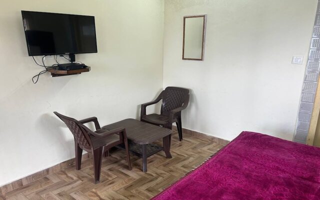 N V Villa Homestay