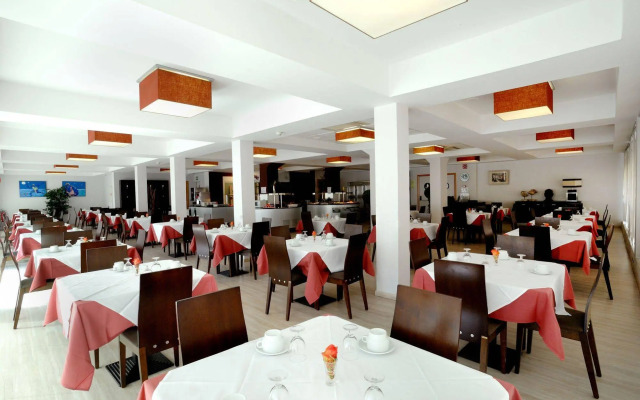 Evenia President Hotel