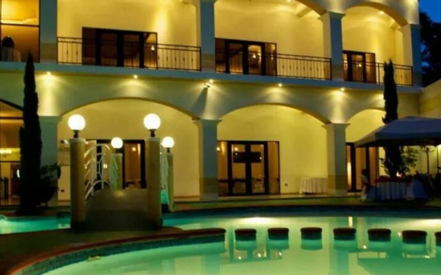 Hotel Ruinas Resort