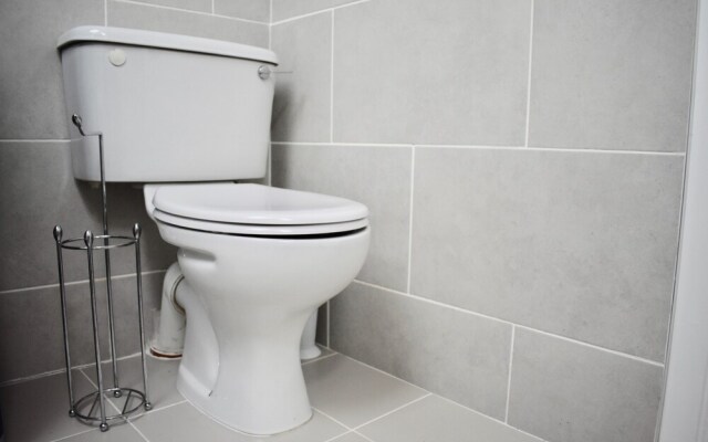 Traditional 4 Bedroom Home in Trendy Ranelagh