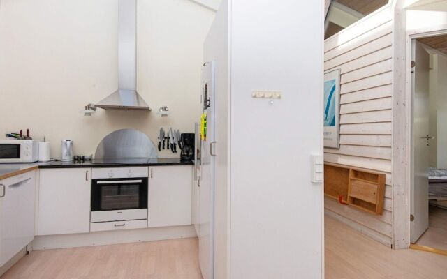 6 Person Holiday Home in Vemb-by Traum