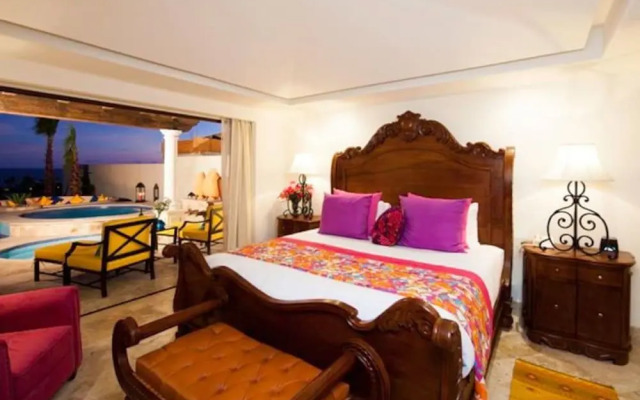 Paradise Family Suite at Cabo San Lucas