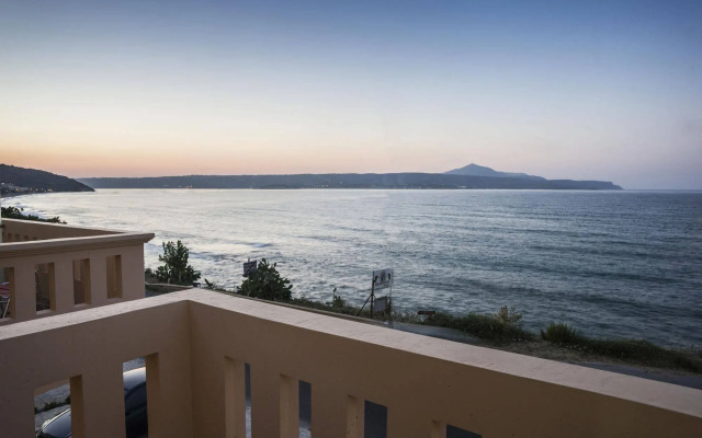 Porto Kalyves Seaside Apartments