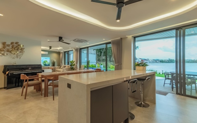 Lakeside 5br New Pool Villa