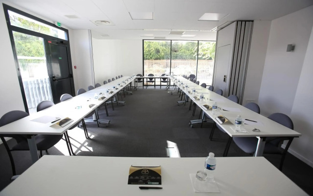 All Suites Appart Hôtel Orly Rungis