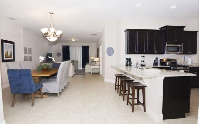 Spacious and Gorgeous Home ST5148