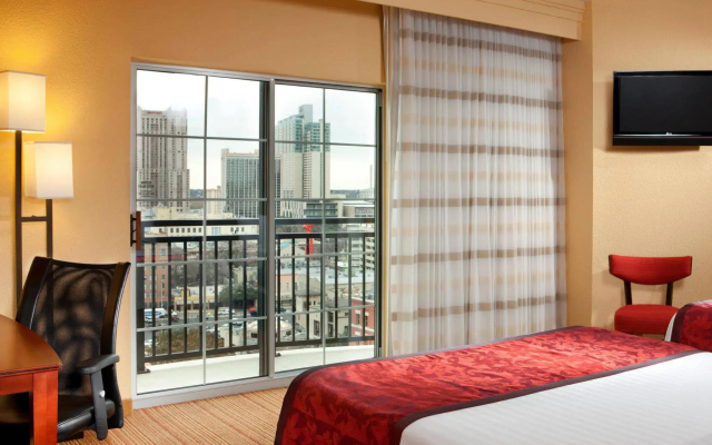 Courtyard Marriott Riverwalk