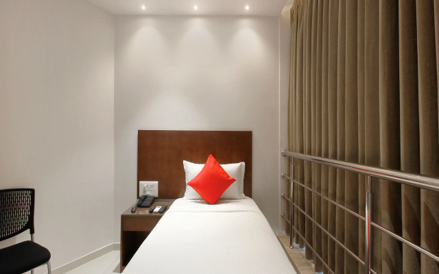 OYO 24583 Sesha Grand