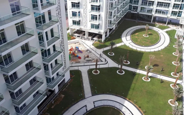 Dubai MAJESTIC Cozy LuxApt - 3BR