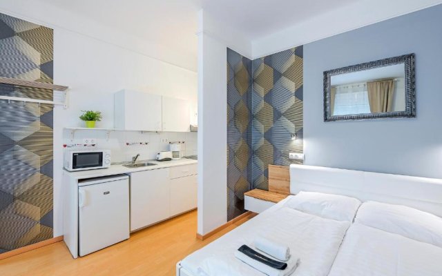 PARKING, AC, WIFI 2 room apartment in the center
