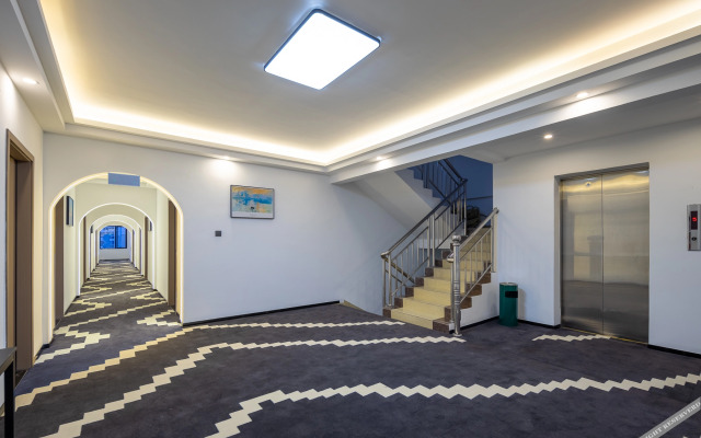 Haikou Blue Sky Apartment