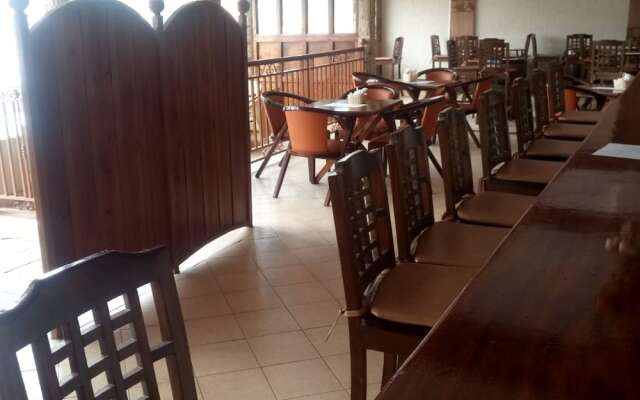 Countryhouse Inn Hotel
