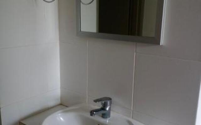 Cameron's Square Apartment