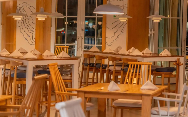 Hotel Indigo La Paz Puerta Cortes by IHG