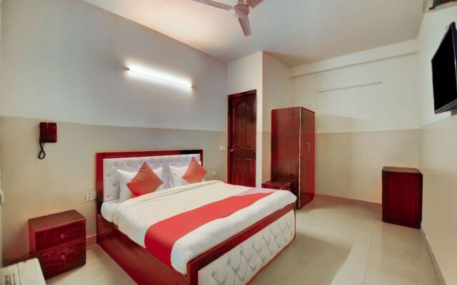 OYO 28461 Townhouse Royal Stay Inn