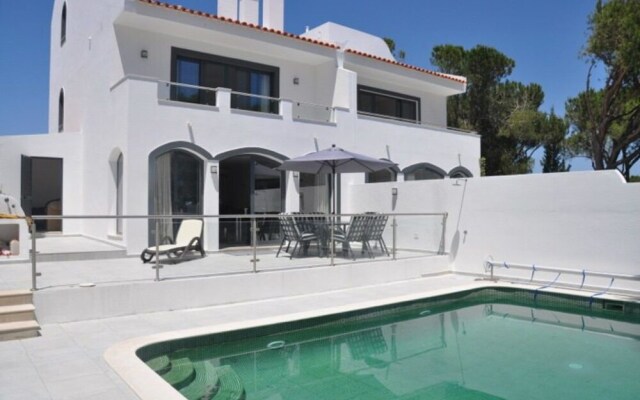 Villa in Quinta do Lago Resort 1058