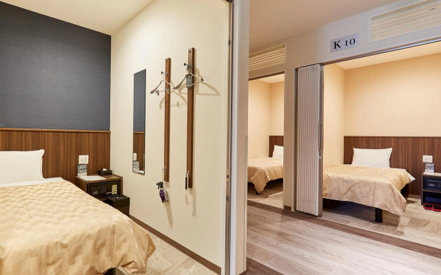 Grand Cabin Hotel Naha Oroku – Guest Rooms – Naha