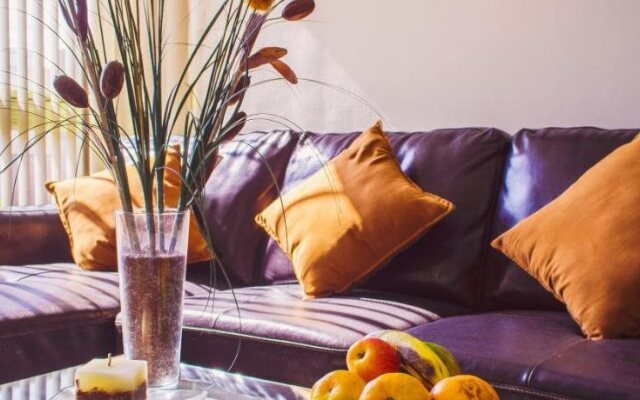 Trujillo - El Golf Apartments