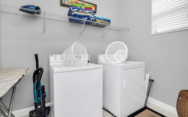 Vibrant Home With Spacious Pool!#6st5504