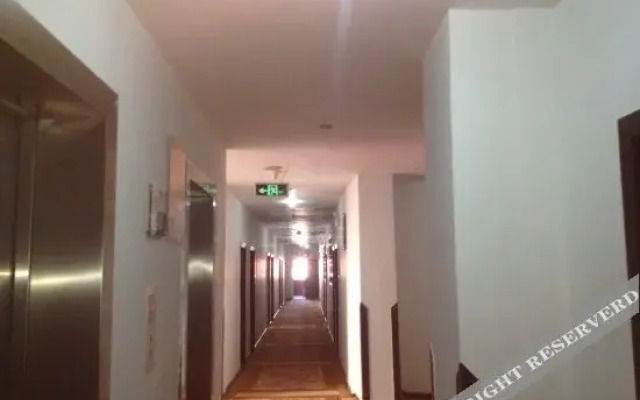 Mingjia Hotel