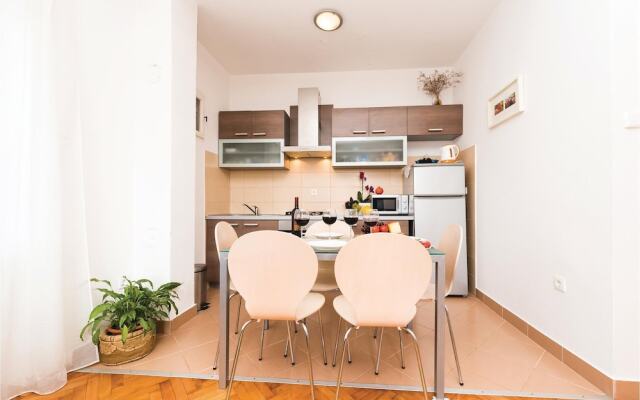 Awesome Apartment in Sukosan With 3 Bedrooms and Wifi