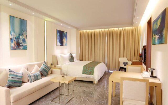 Poly Phoenix Hotel
