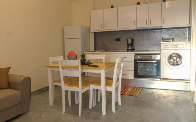 Danai House