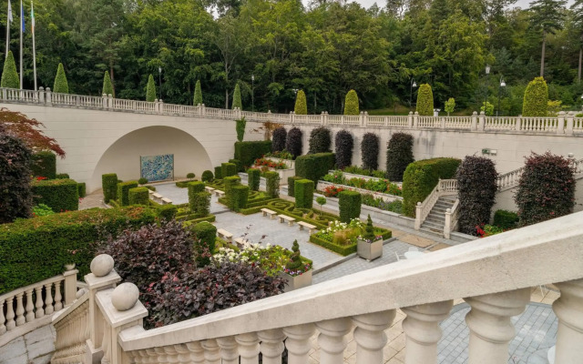 Powerscourt Hotel, Autograph Collection