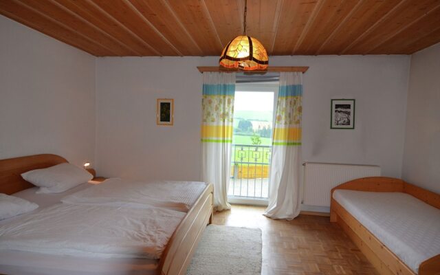 Luxurious Holiday Home in Perlesreut Near Forest
