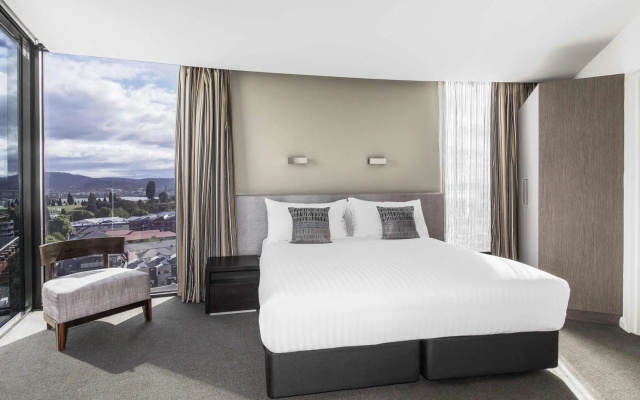 Mantra on Collins Hobart – Guest Rooms – Hobart