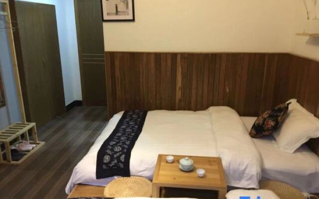 Sanqing Renjia Guesthotel